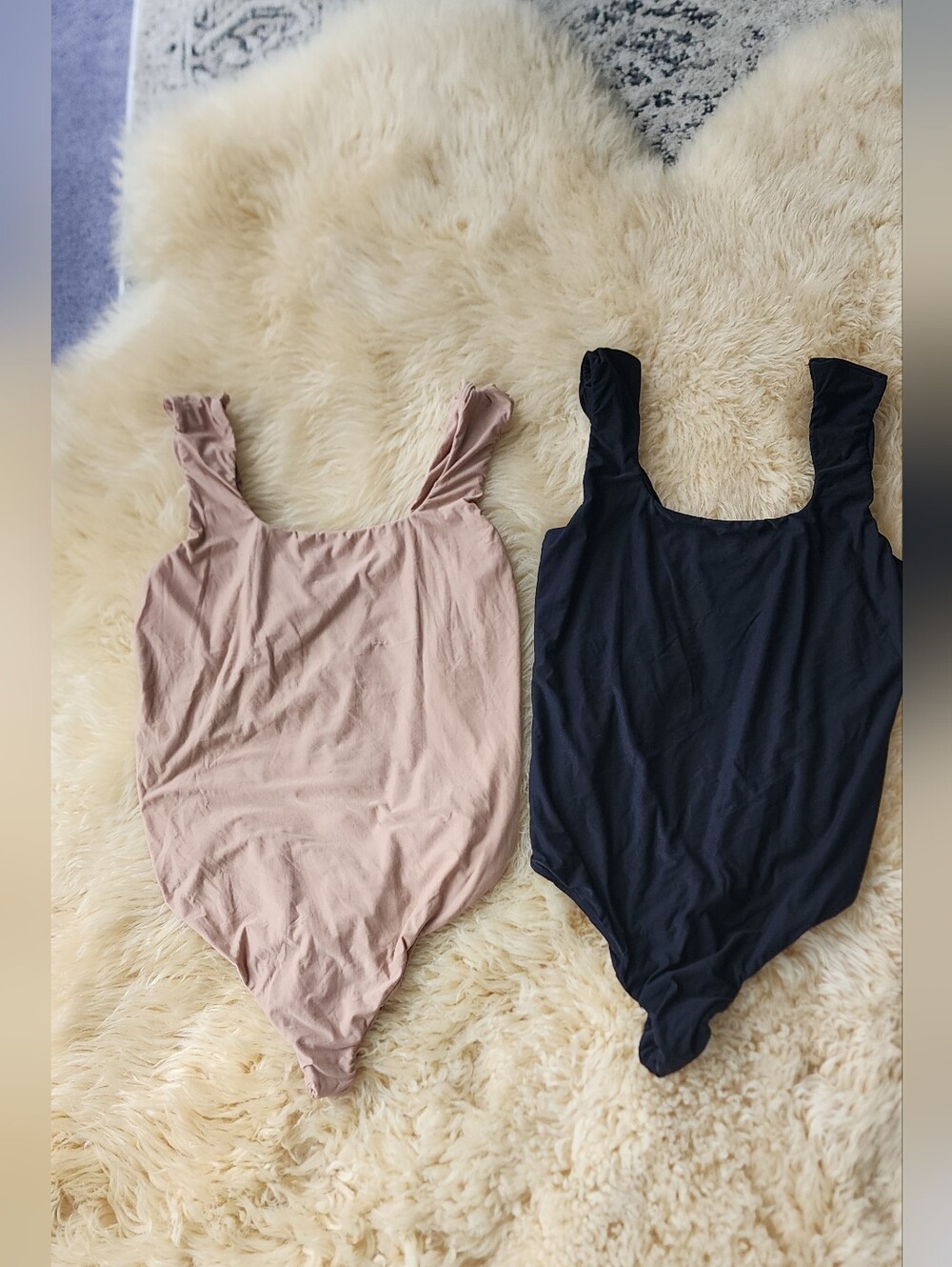 Aeiro Smootnez Body Suit Cream and Black